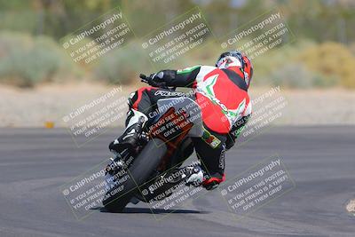 media/Sep-25-2023-Moto Forza (Mon) [[81ffa65e0a]]/B-C Group/Session 4 (Turn 2 Backside)/